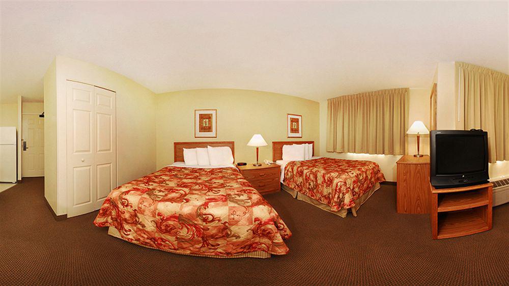 Mainstay Pittsburgh Airport Hotel